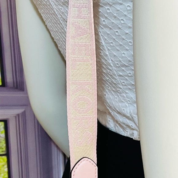 NWT Michael Kors Briley Logo Messenger Bag Crossbody Bag - Picture 10 of 13